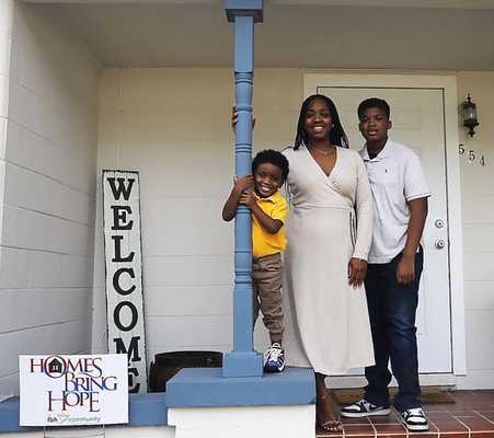 'God answered my call': Daytona Beach family buys first home in time for holidays